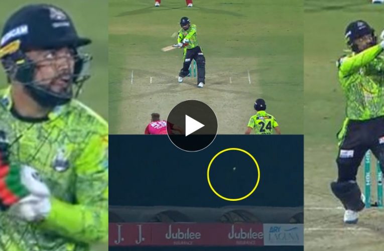 Rashid Khan hit a helicopter shot while batting in the style of Dhoni, the ball crossed the stadium- video
